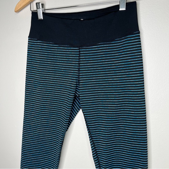 Kyodan Striped Athletic Capri Leggings Size Small - Picture 2 of 7